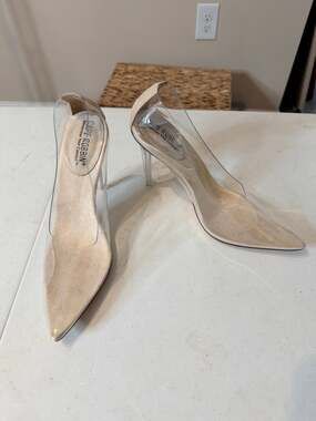 NWT Cinderella shoes 8. 803
